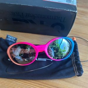 Palace Oakley sunnies 🌞😎🌞 Eye Jacket Redux. Orange/pink/blue fade. SS19